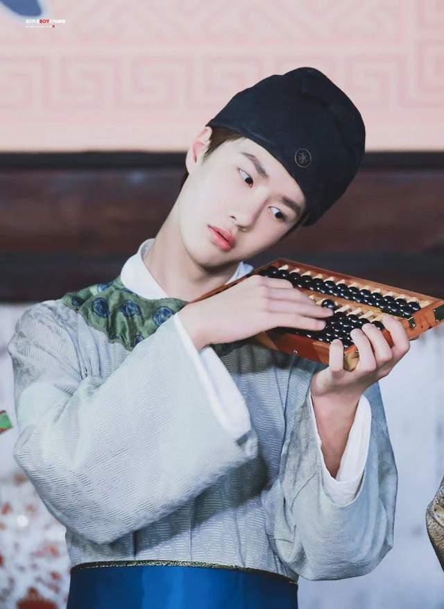 圈内人如何爆料王一博,揭秘明星背后的真实故事  第1张